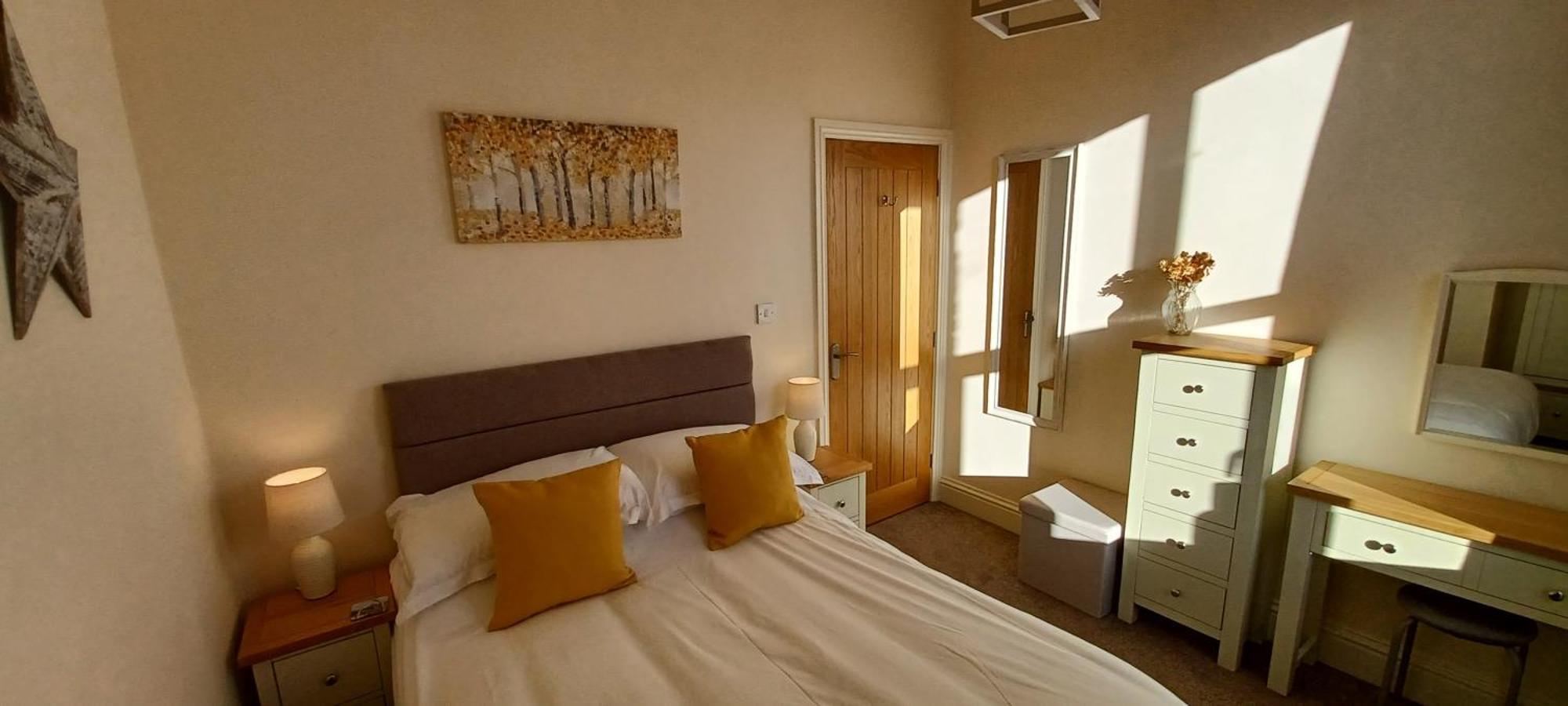 Casa vacanze West Cliff Townhouse With Parking